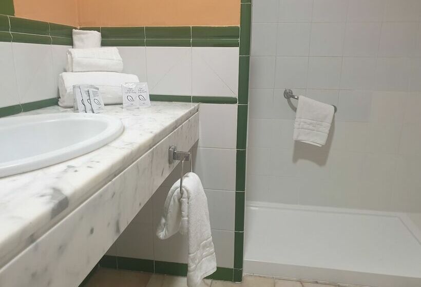 غرفة قياسية, Ele Andarax