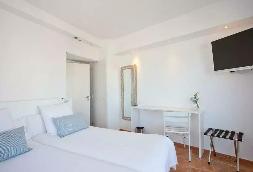 Habitación Triple Estándar, Galaxia Boutique