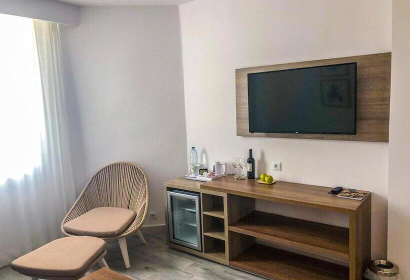 Полулюкс, Globales Don Pedro - Adults Only