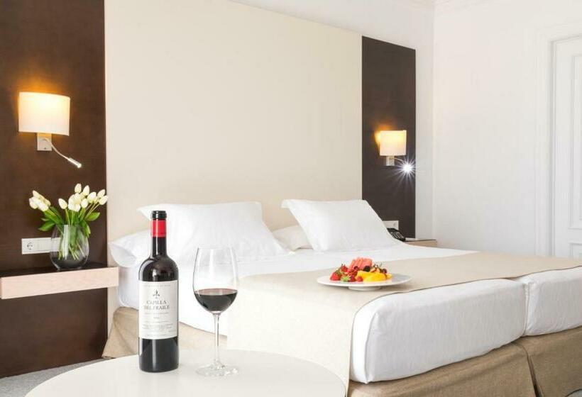 Трехместный Номер Deluxe Вид на Море, Gpro Valparaiso Palace & Spa