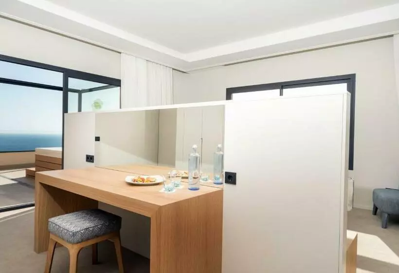 سوئیت رویال, Gpro Valparaiso Palace & Spa