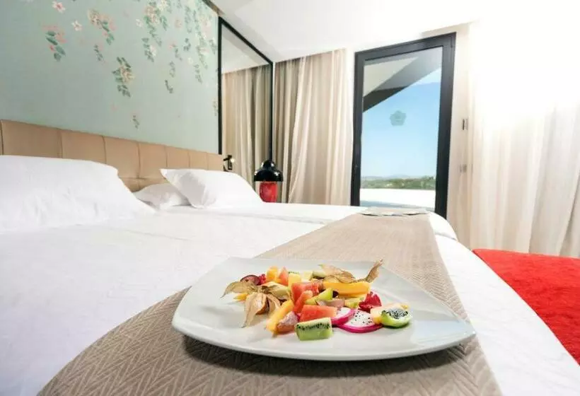 سوئیت رویال, Gpro Valparaiso Palace & Spa