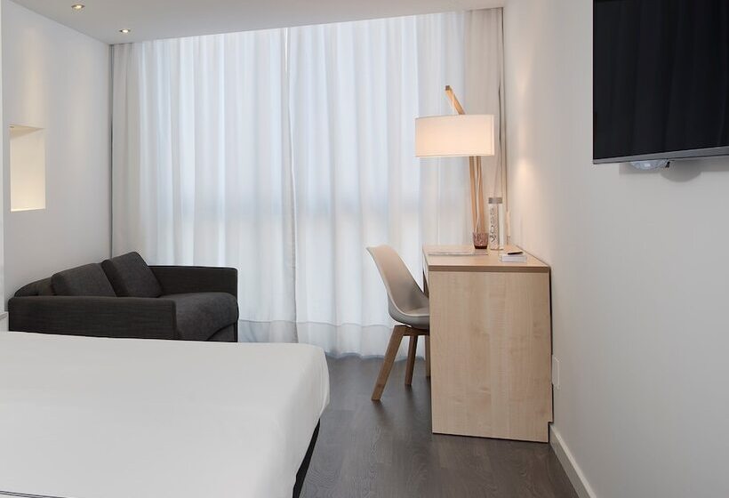 Quarto Deluxe, Innside by Meliá Palma Center