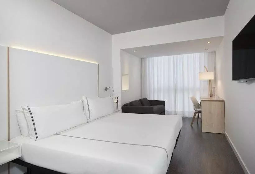 اتاق لوکس, Innside by Meliá Palma Center