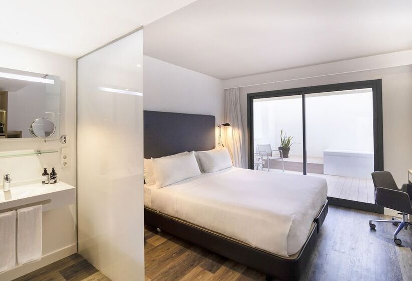 Quarto Premium, Innside by Meliá Palma Center