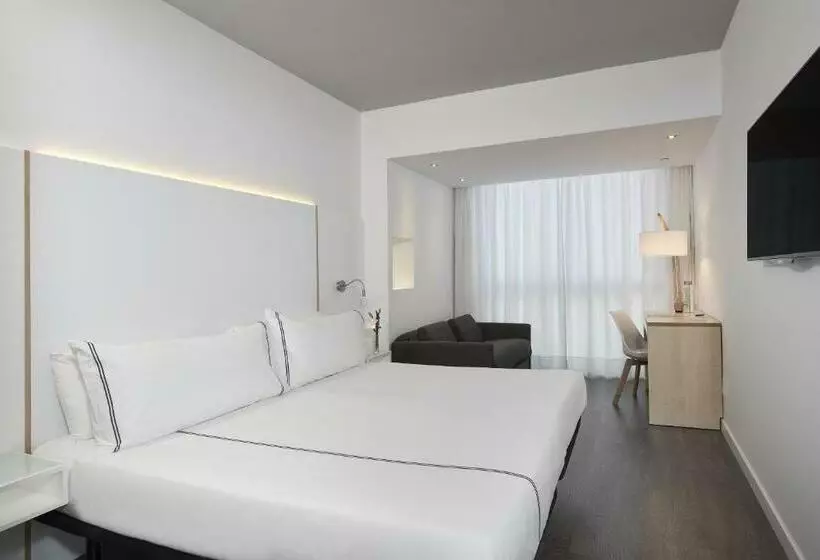 اتاق لوکس, Innside by Meliá Palma Center