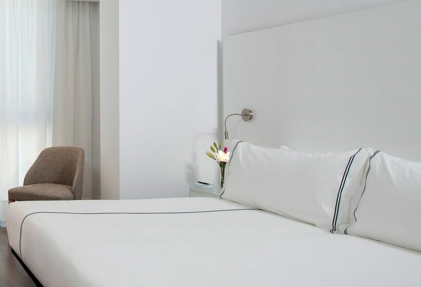 Quarto Estandar, Innside by Meliá Palma Center