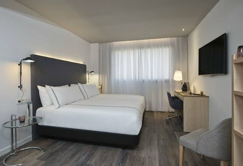 Quarto Estandar, Innside by Meliá Palma Center