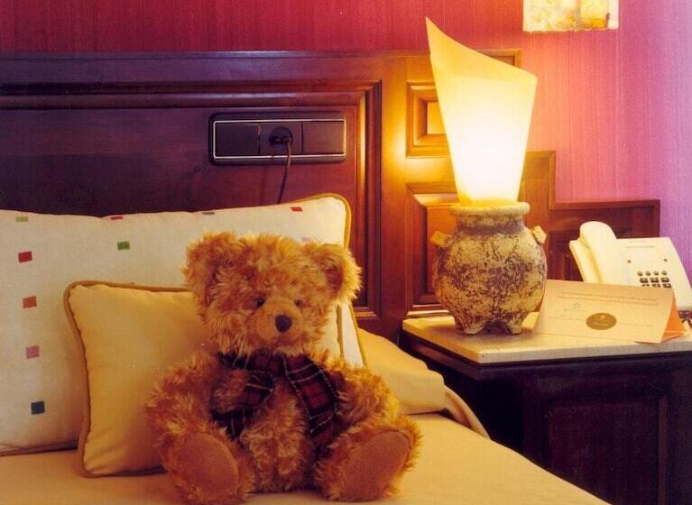 غرفة قياسية, La Rectoral