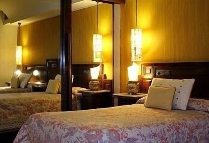 غرفة قياسية, La Rectoral