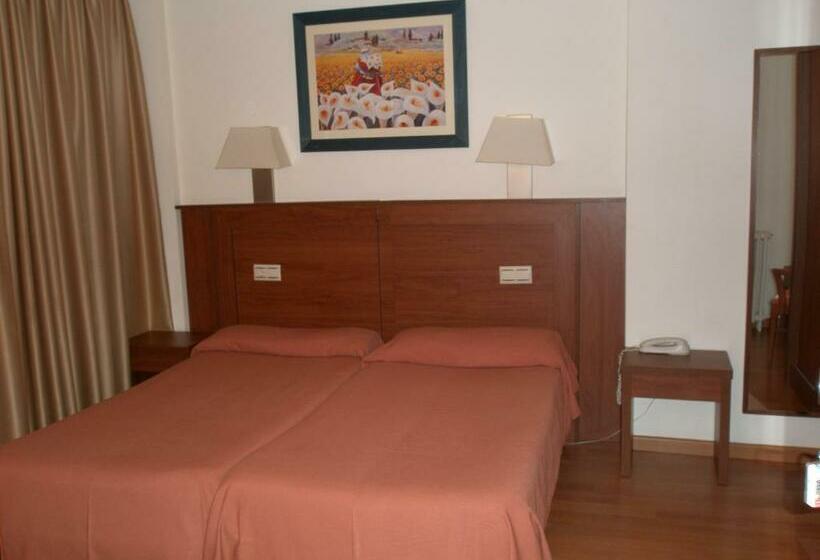 اتاق استاندارد, Mayna