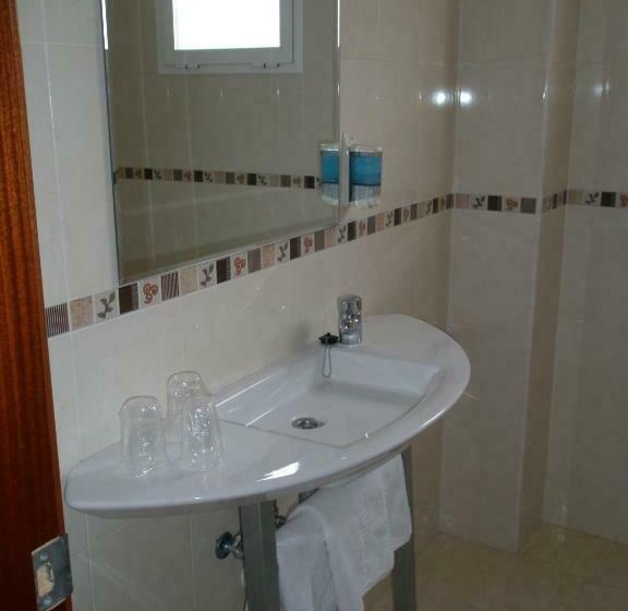 اتاق استاندارد, Mayna