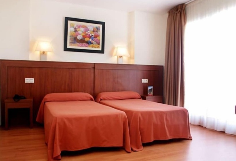 اتاق استاندارد, Mayna