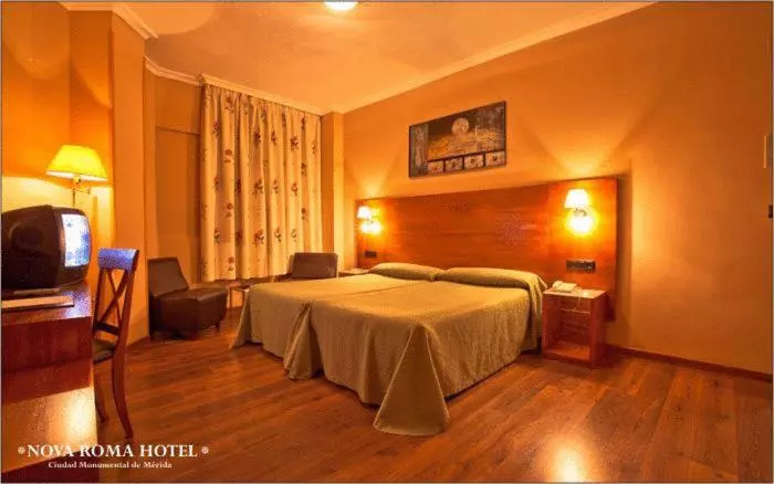 Habitación Triple Estándar, Nova Roma