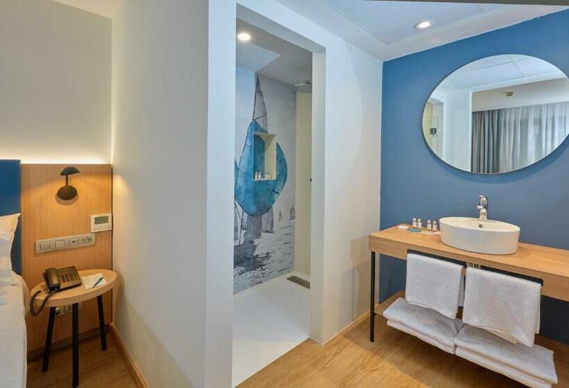 سوییت جونیور, Occidental Alicante