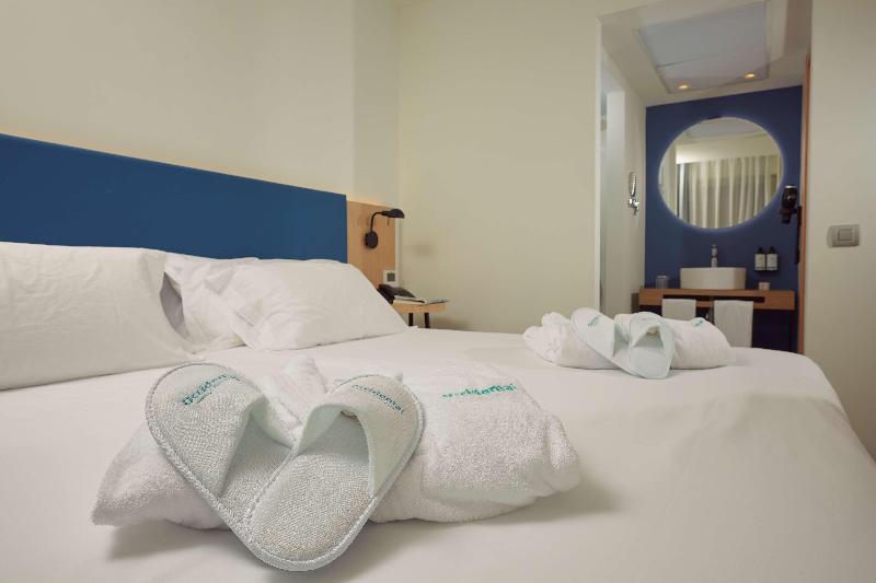 سوییت جونیور, Occidental Alicante