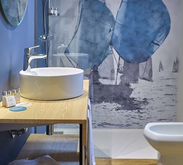 اتاق خانوادگی, Occidental Alicante