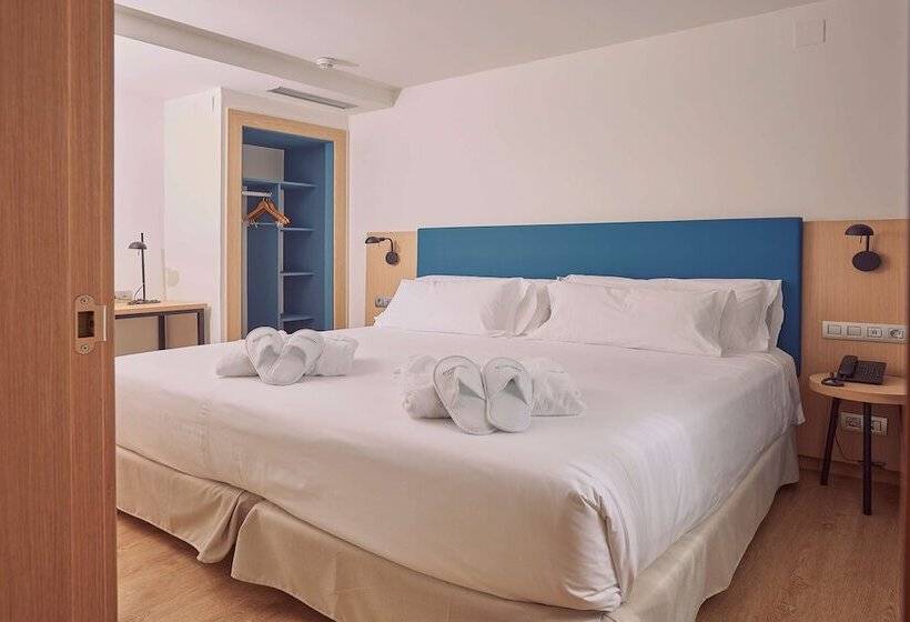 اتاق خانوادگی, Occidental Alicante