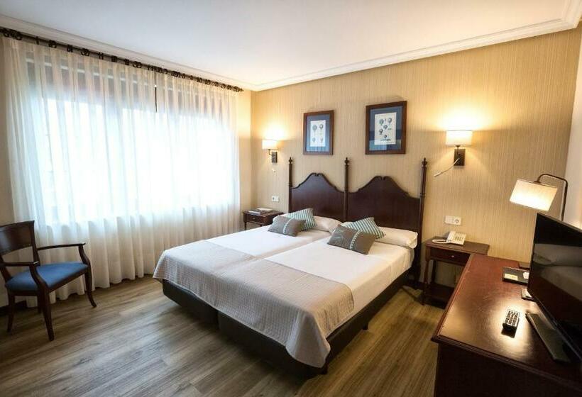 غرفة قياسية, Ribadesella Playa