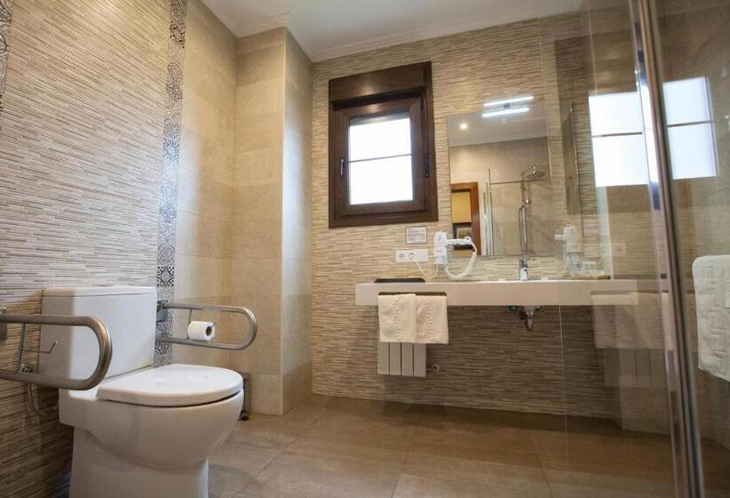 Triple Room Sea View, Ribadesella Playa