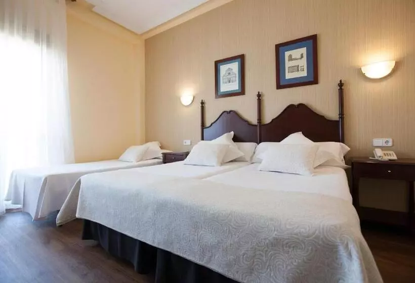 Triple Room Sea View, Ribadesella Playa