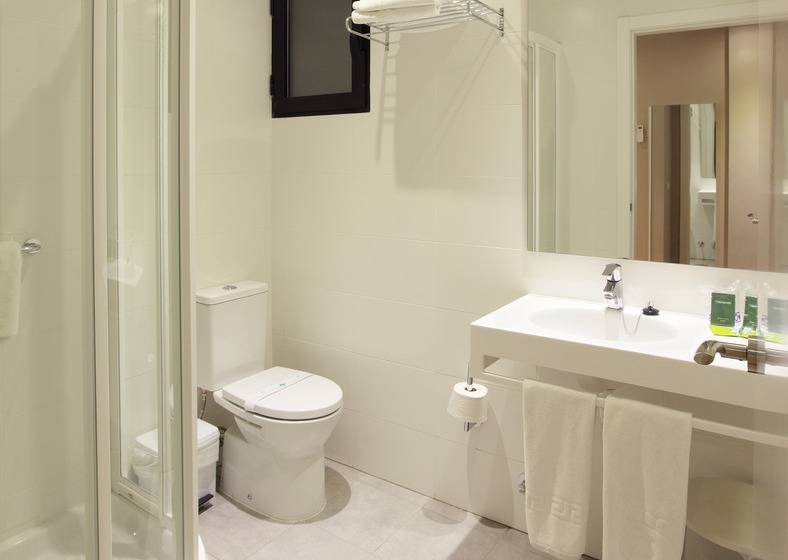 غرفة قياسية, Alameda