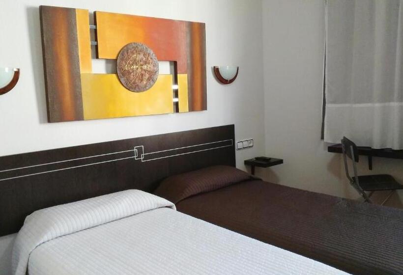 Quarto Estandar, Santa Clara