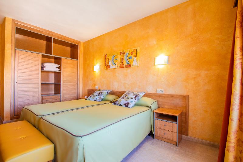 Номер Стандарт, Servigroup La Zenia