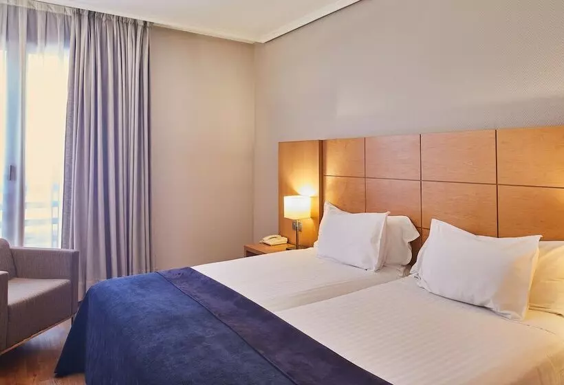 اتاق استاندارد, Silken Ciudad De Vitoria