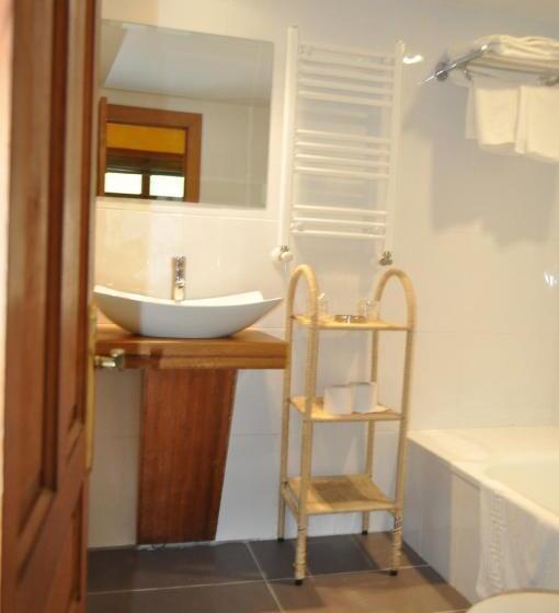 اتاق اکونومی, Torrecerredo