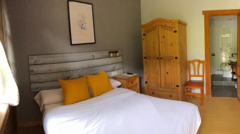 اتاق اکونومی, Torrecerredo