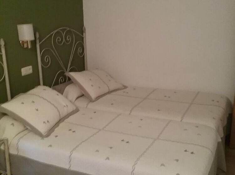 غرفة قياسية, Valle De Lago