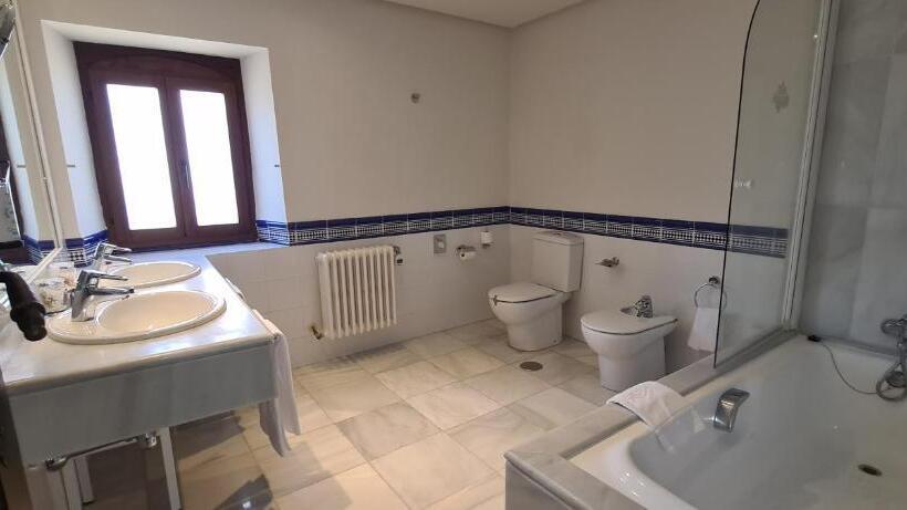 수피리어 룸, Parador De Gredos