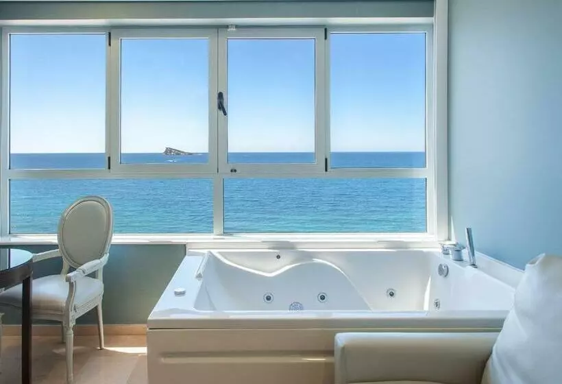 חדר סטנדרט עם ג'קוזי ונוף לים, Villa del Mar