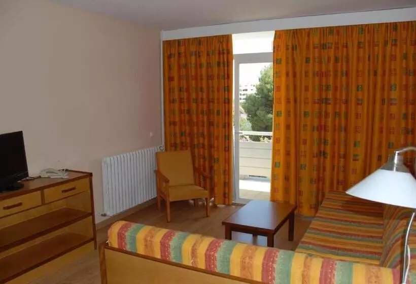 آپارتمان 1 خوابه با تراس, Apartamentos Martha's
