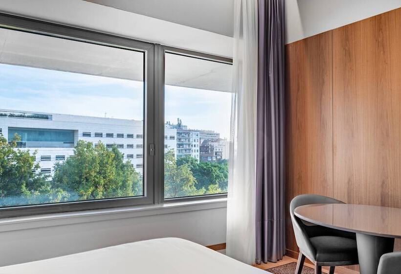 Семейный Номер, Ac Hotel Diagonal L Illa By Marriott