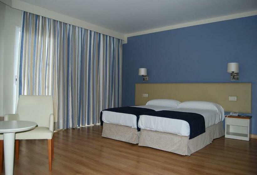 スタンダードルーム, Seth Agamenon