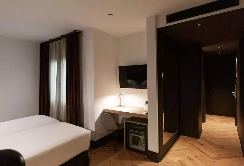 اتاق استاندارد, Alexandra Barcelona Hotel, Curio Collection By Hilton