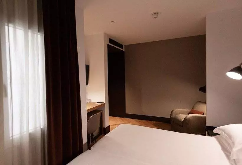 اتاق استاندارد, Alexandra Barcelona Hotel, Curio Collection By Hilton