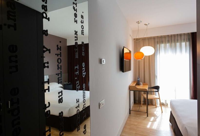 Chambre Standard Individuelle, Alexandra Barcelona Hotel, Curio Collection By Hilton