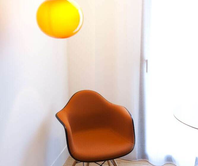 اتاق استاندارد یک نفره, Alexandra Barcelona Hotel, Curio Collection By Hilton