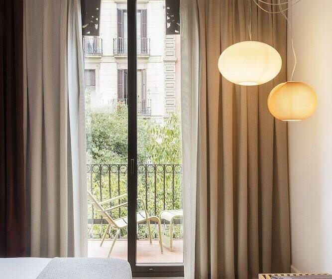 اتاق استاندارد, Alexandra Barcelona Hotel, Curio Collection By Hilton