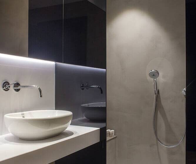 اتاق استاندارد, Alexandra Barcelona Hotel, Curio Collection By Hilton