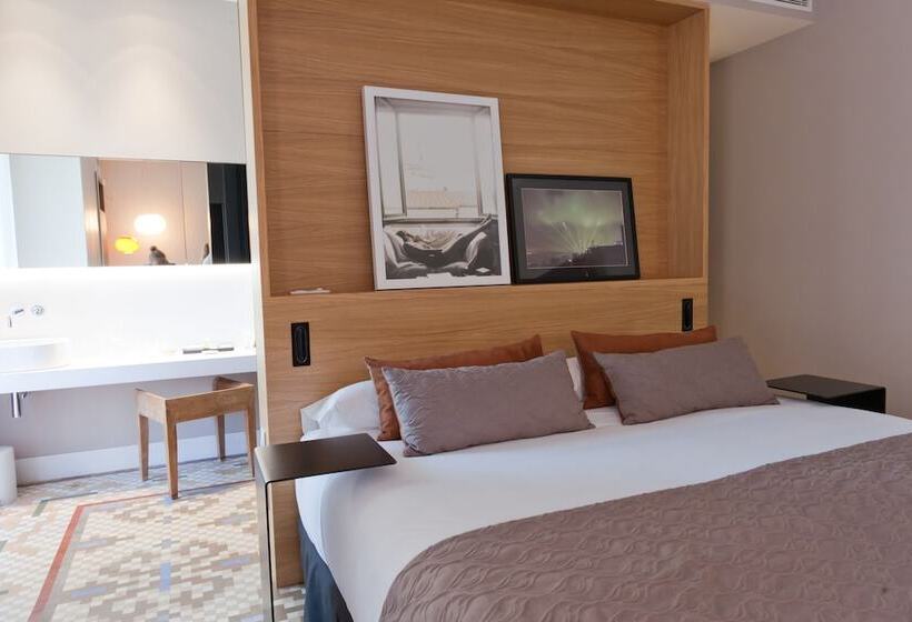 سوییت جونیور, Alexandra Barcelona Hotel, Curio Collection By Hilton