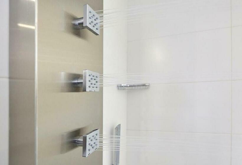 سوییت جونیور لوکس, Astoria Playa Adults Only 4 Sup