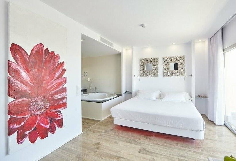 سوییت جونیور لوکس, Astoria Playa Adults Only 4 Sup