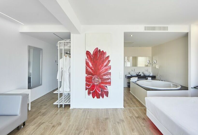 سوییت جونیور لوکس, Astoria Playa Adults Only 4 Sup