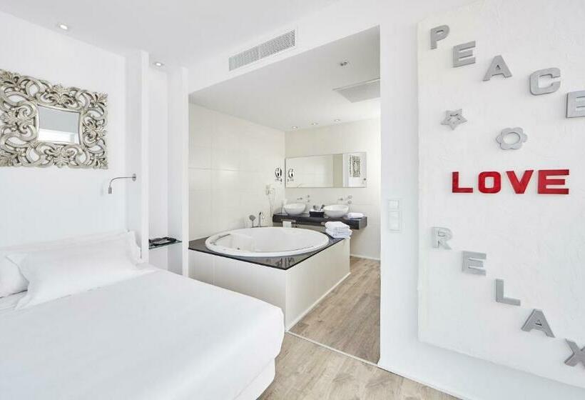 سوییت جونیور با چشمانداز استخر, Astoria Playa Adults Only 4 Sup