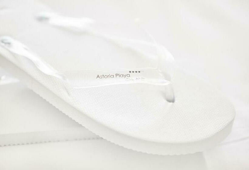 سوییت جونیور با چشمانداز استخر, Astoria Playa Adults Only 4 Sup