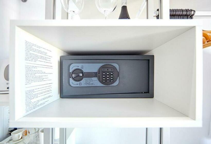 سوییت جونیور با چشمانداز استخر, Astoria Playa Adults Only 4 Sup